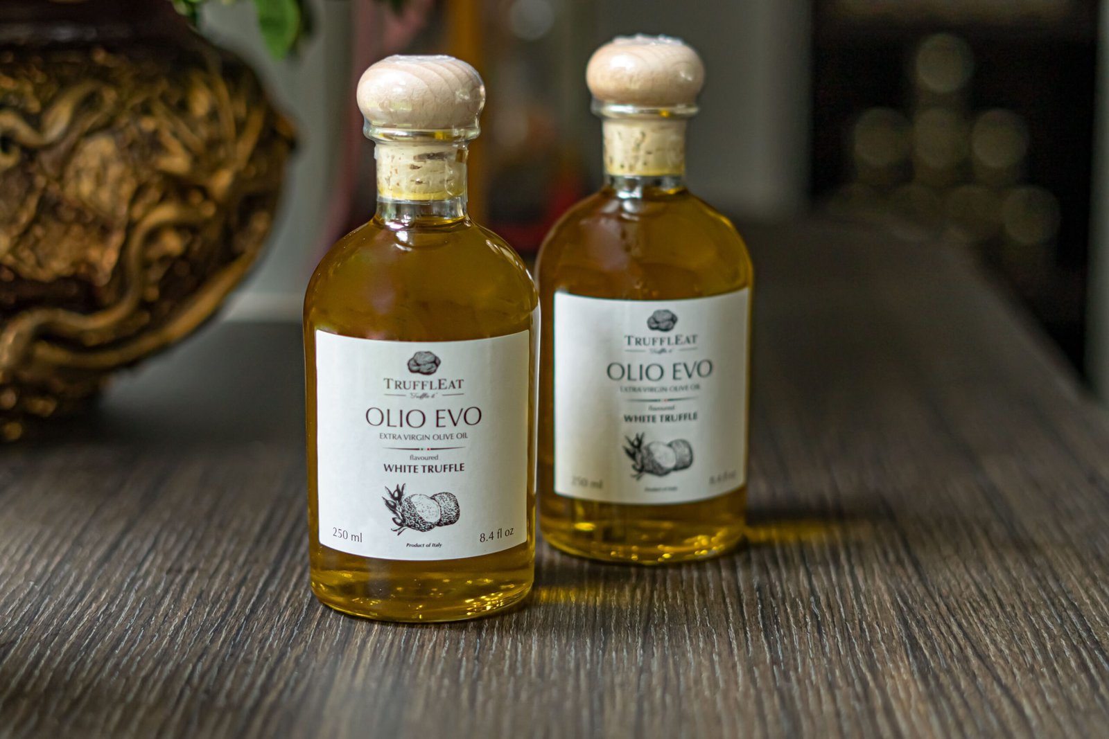 Olio extravergine di oliva aromatizzato al tartufo bianco