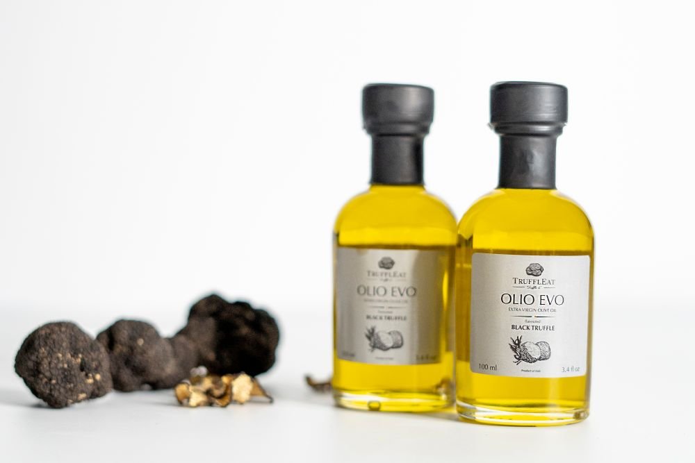 Olio extravergine di oliva aromatizzato al tartufo nero