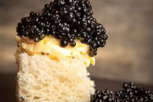 Pane Dolce con Burro e Caviale