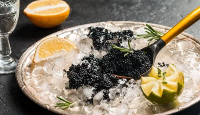 black-caviar-in-spoon